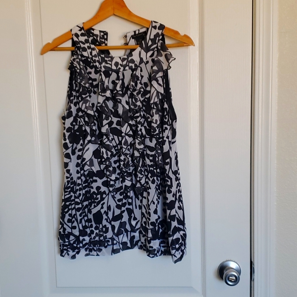 Nue Options petite sleeveless blouse